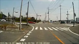 カウンタックに遭遇。レプリカかな。