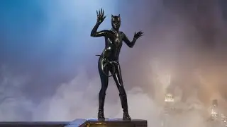 LX E11 Latex catwoman