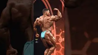 FIRST EVER CHAMP CHAMP 🔥 @dereklunsford_ @Gilcoproductions #Bodybuilding #MrOlympia #Shorts