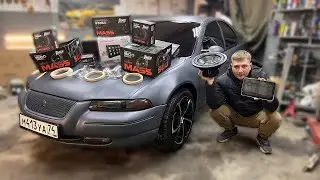 Злая музыка в Крайслер. крутая мультимедиа с поворотным экраном на 360 градусов.