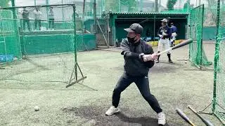 世田谷西総監督のバッティング練習　ヘッドを見よ