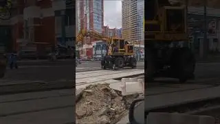 Включаем заднюю и едем…вперед!