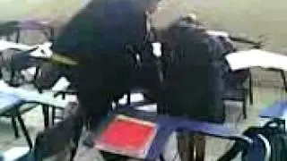 ACOSANDO A CARLOS