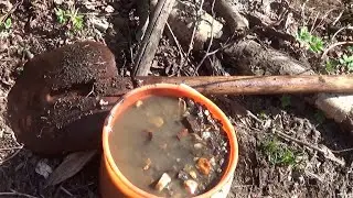 Нашёл в реке богатую россыпь золота!