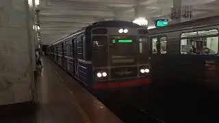 Прибытие 81-717.5/714.5 (ММЗ) на станцию: 