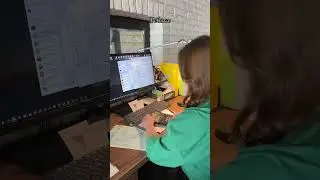 Сложная работа маркетолога 🎬 #fpv #work #офис #маркетинг #работа