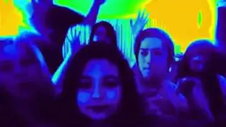 Girls Dancing 2