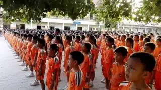 Khmer kids sing the national song – primary school