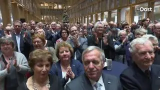 Özcan Akyol krijgt Deventer Promotieprijs 2017 voor 'opmerkelijk en eigenzinnig ambassadeurschap'