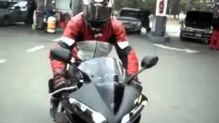 Yamaha YZF   R1 звучек хороший