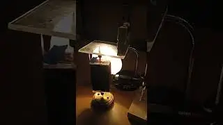 A device for demonstrating the photoeffect and Ampere force 
