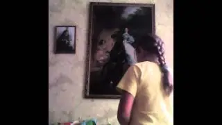 Чего не зделаешь ради конфетки??????