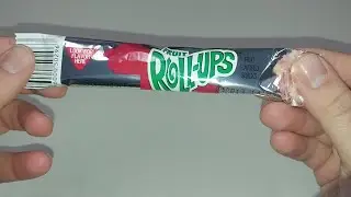 How to Open a Strawberry Fruit Roll-up