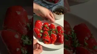 Вкуснейшая закуска из печеных перцев #рецепт