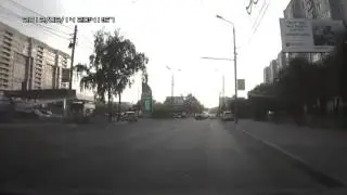 Car Crashes into Two Cars1