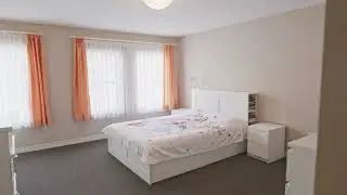 71 Robert Peel rd,Waterloo