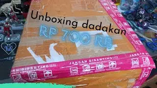 Unboxing dadakan paket mainan bekas seharga Rp 700 rb