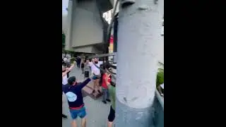 Болельщики Спартака пришли в больницу поддержать певицу 
