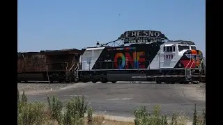 (7-5-2021) Union Pacific SD70M #1979, passing thru Fresno at the Van Ness Avenue Arch