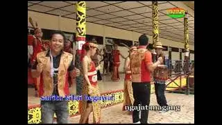 lagu gawai Ricky EL ngajat magang