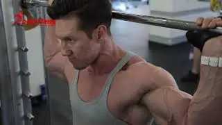 Тренуйся з чемпіонами у СпортЛенд