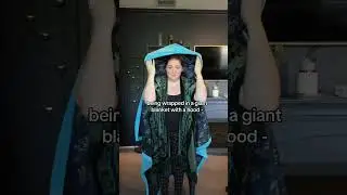 Hooded Blanket with toggle 🛎️🛎️🛎️🛎️