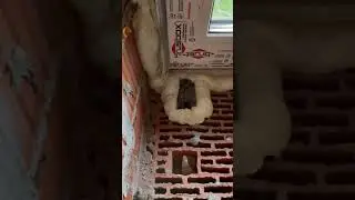 Монтаж оконных конструкций 🥴😁Именно такие дают пояснения монтажники когда их спрашивают эксперты☺️