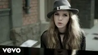 ZZ Ward - 365 Days (The Summer's Over)