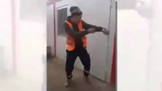 Таджик круто танцует  всем,прикол!  2015