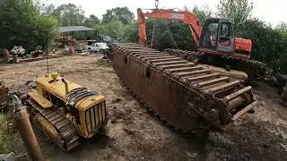 Amphibious excavator Tracks maitenance!