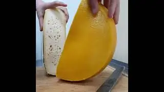Режем 4,5кг Маасдам