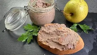 Паштет из куриной печени с яблоками и коньяком