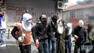1 Mayıs 2015 YDG-H milislerinden bir direniş halayı