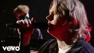Lewis Capaldi - Before You Go (Live on the American Music Awards / 2020)