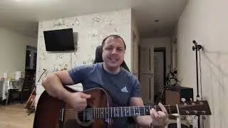 Ю.Антонов у берёз и сосен 