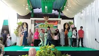 Fashion Show oleh kelas 5 Rohman Madibja