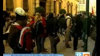 Proteste degli studenti per i tagli Edisu - TG Regionale Piemonte delle h 14 del 10/01/2012