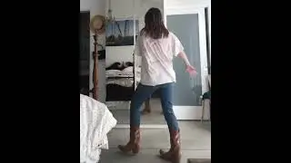 Kaitlyn Dever stories