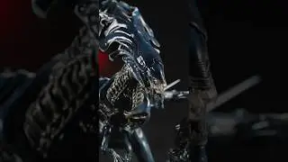 HUGE Alien Queen Unboxing 😲
