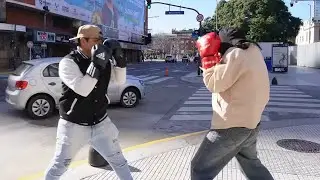 PELEANDO CONTRA EL MUNDO