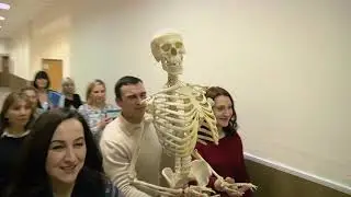 Подарок родителей выпускникам 11-х классов. Лучший видеоклип 2019г.!