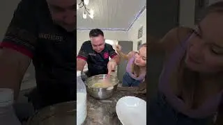 Готовим блины. Подписывайся на канал о вкусной еде . #shortsclip #youtube #food #рецепты