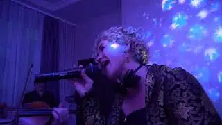 Поющая ведущая Анна Лутова Кудакова и скрипач Альберт Корабельников г Липецк