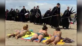 30 Funniest Bikini Photos Of All Time