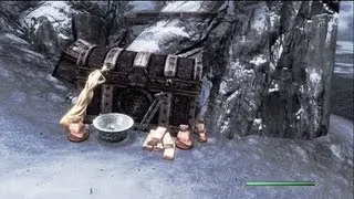 Skyrim: Treasure Chest With Lots Of Gold