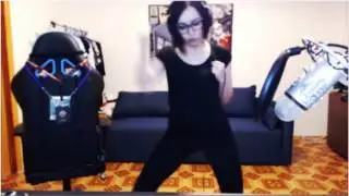 Мозолька танцует