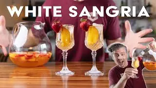 WHITE SANGRIA for your next summer party! Peachy and refreshing