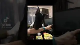 Дал леща собаке... 😆😅😹