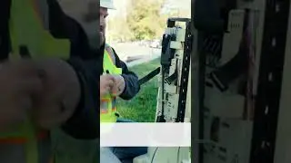 How To Install Fiber Optic Drop Cable In A Pedestal? | Corning Optical Communications