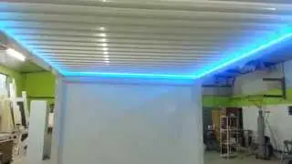 Блондинка вылизывает киску брюнетке
